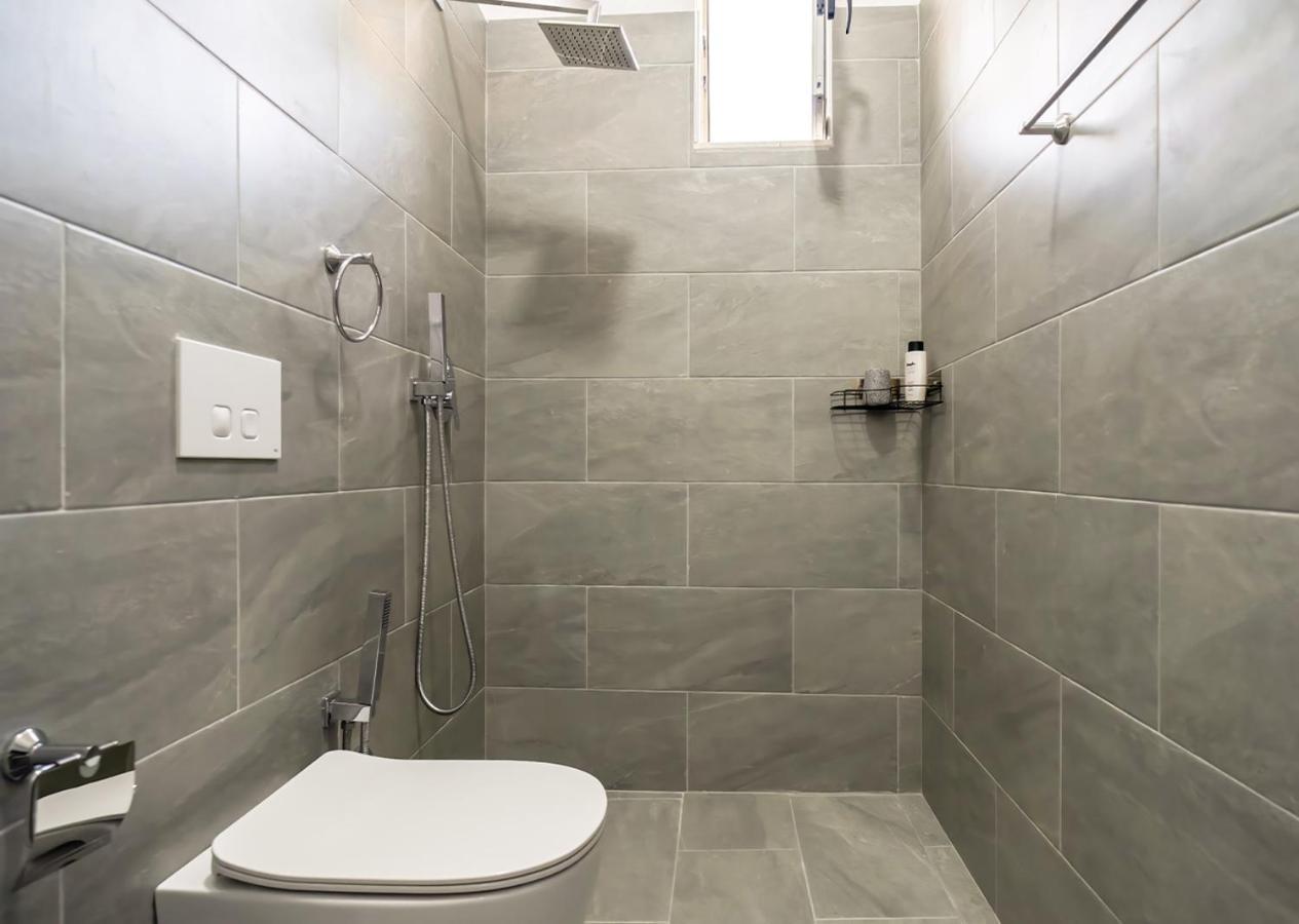 Home Inn Apartment 2 Near City Center Тирана Экстерьер фото