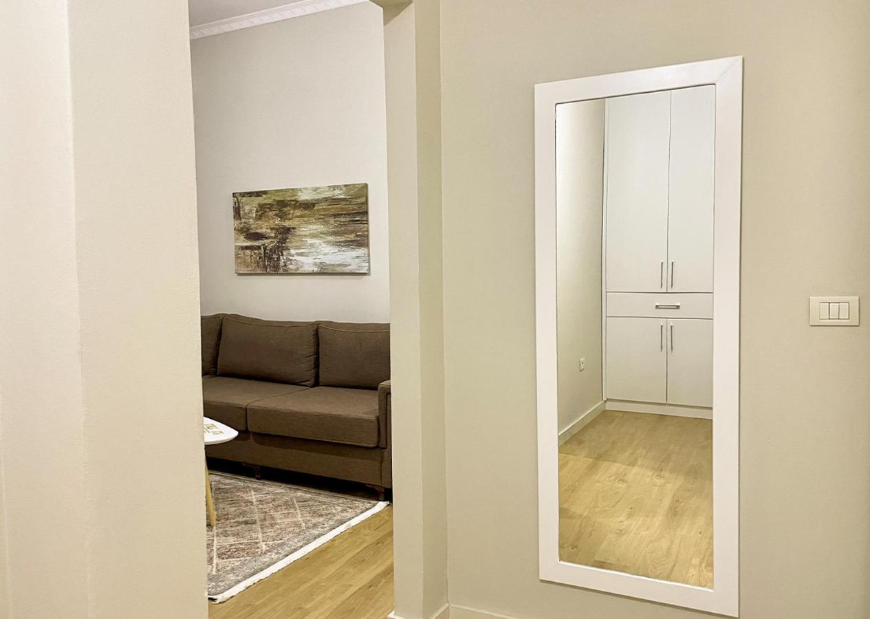 Home Inn Apartment 2 Near City Center Тирана Экстерьер фото